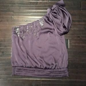 One shoulder top size M
